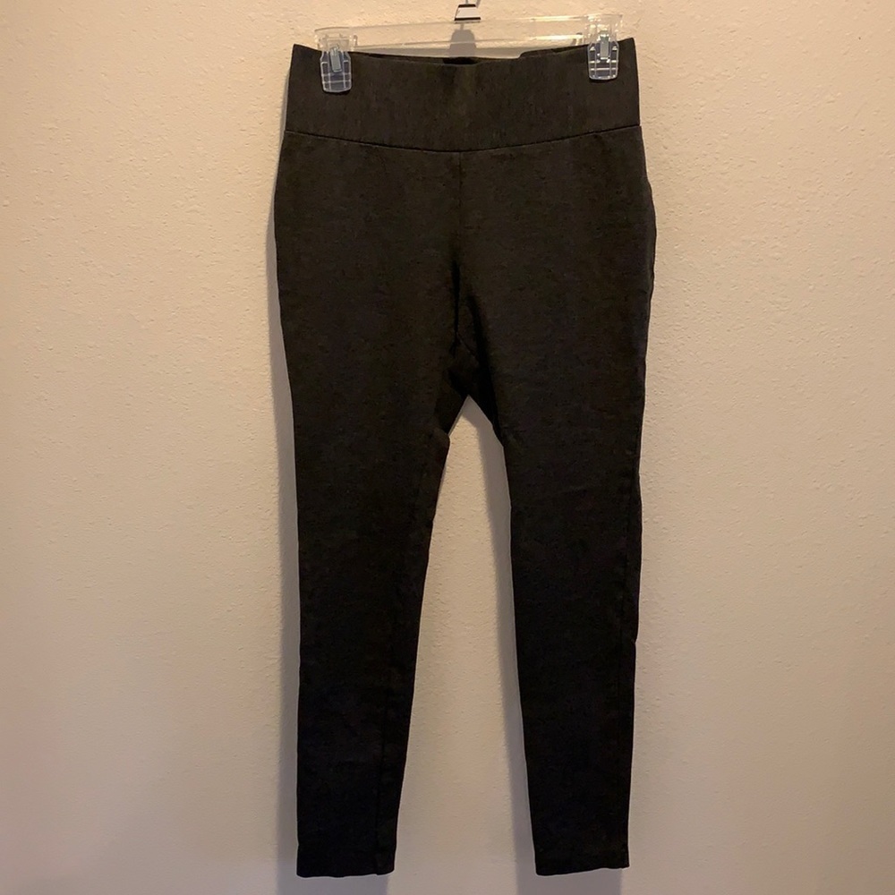 TAHARI Womens Charcoal Flat Front Pant. Size S/C.